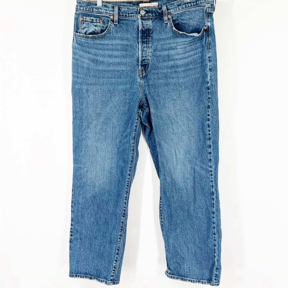 Levi's ribcage jeans